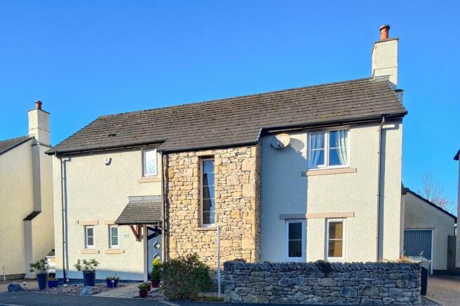 Impressive Detached