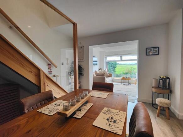 Open Plan & Modern