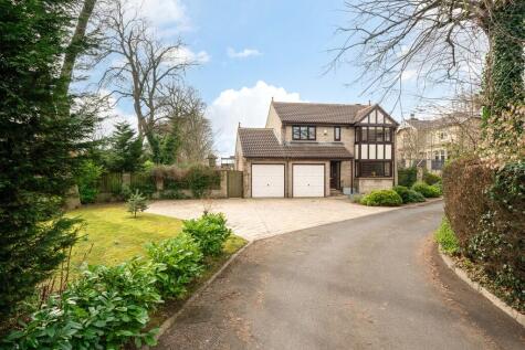 Elmfield Court, Birkenshaw