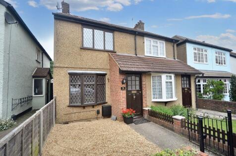 New Road, Shenley, WD7