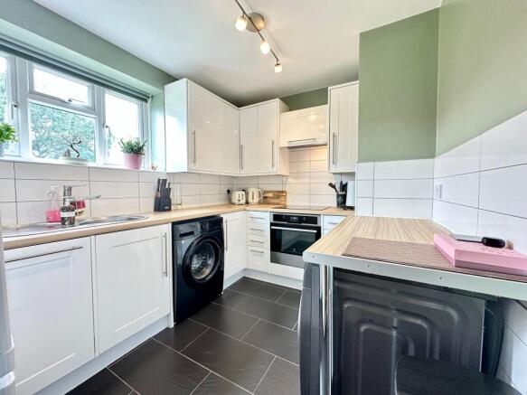 Modern Fitted Kitchen