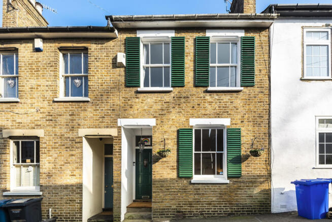 2 Bedroom Terraced House For Sale In Wellington Terrace Harrow On The Hill Ha1 2 Bedroom Terraced House For Sale In Wellington Terrace Harrow On The Hill Ha1
