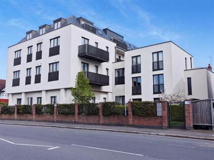 Roxborough Avenue, Harrow