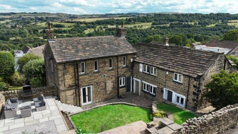 Martin House, 11 Martin Green Lane, Greetland, Halifax, HX4 8JJ