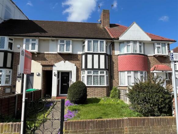 191 Whitton Dene Sunny 3.jpg
