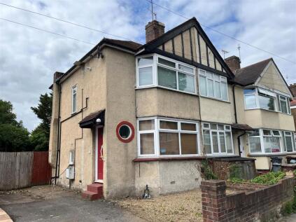 Saxon Avenue, Feltham