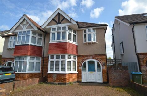 Pauline Crescent, Whitton