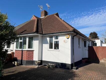 Woodlawn Crescent, Whitton