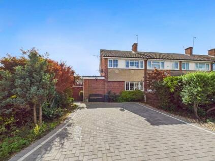 Mountsfield Close, Staines-upon-Thames, Surrey, TW19