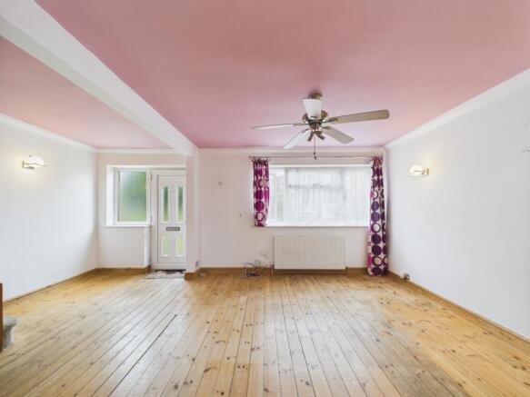 CAM02023G0-PR0145-STILL020