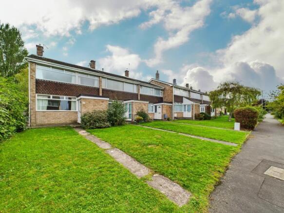 CAM02023G0-PR0172-STILL007 (1) (1)