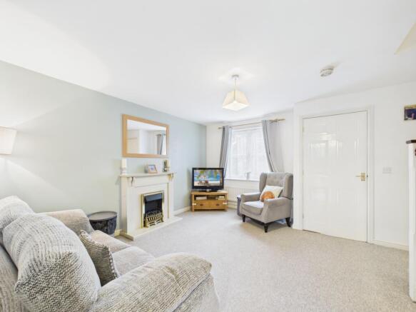 CAM02023G0-PR0173-STILL012