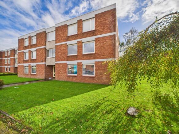 CAM02023G0-PR0176-STILL024