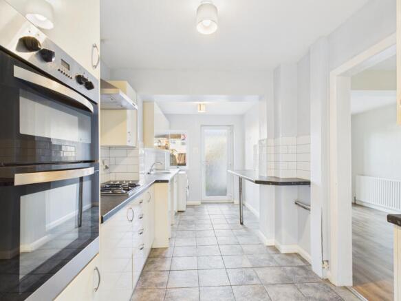 CAM02023G0-PR0191-STILL003