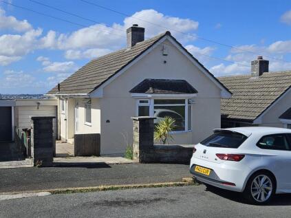 Lippell Drive, Plymstock, Plymouth