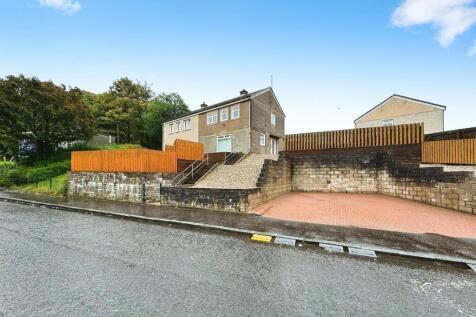 3 bedroom Semi Detached for sale