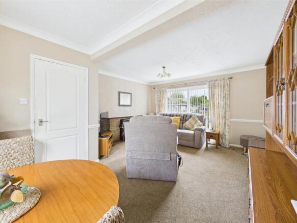 Living/Dining Room