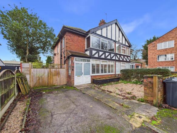 CAM01605G0-PR1204-STILL001