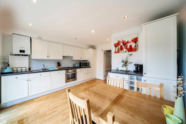 1364039-15-68e7e3...