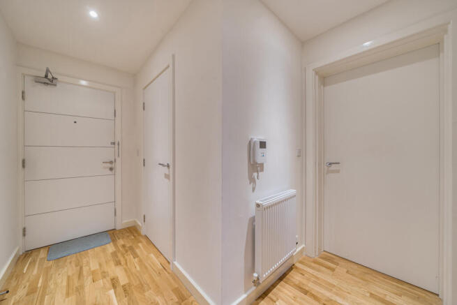 1374649-1-6904de5...