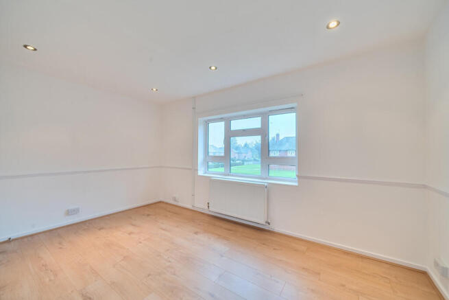 1380119-10-6911cf...