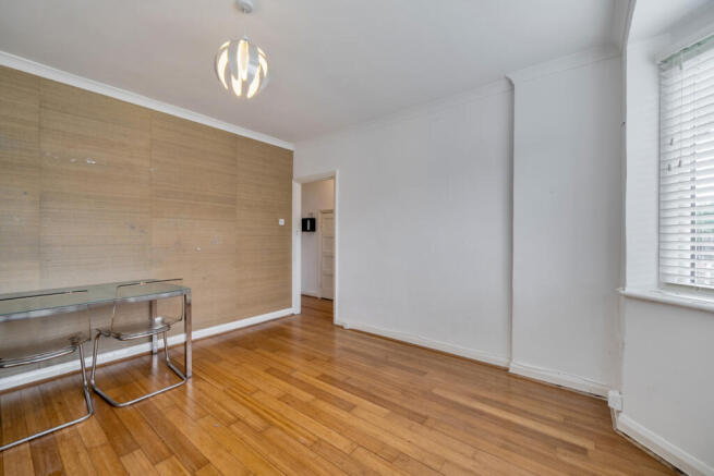 1373540-3-6911cfd...