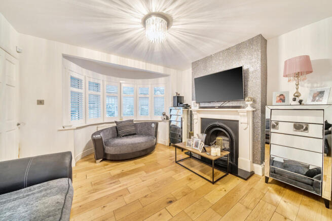 1389107-13-69402a...