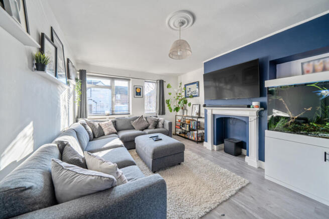 1395865-2-69679b8...