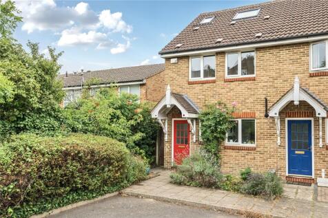 Cricketers Walk, Sydenham, London, SE26