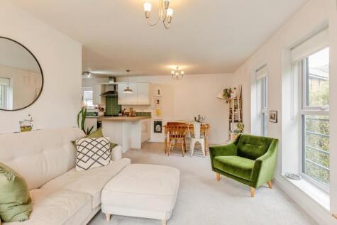 Guillemot Road, Portishead, Bristol, Somerset, BS20