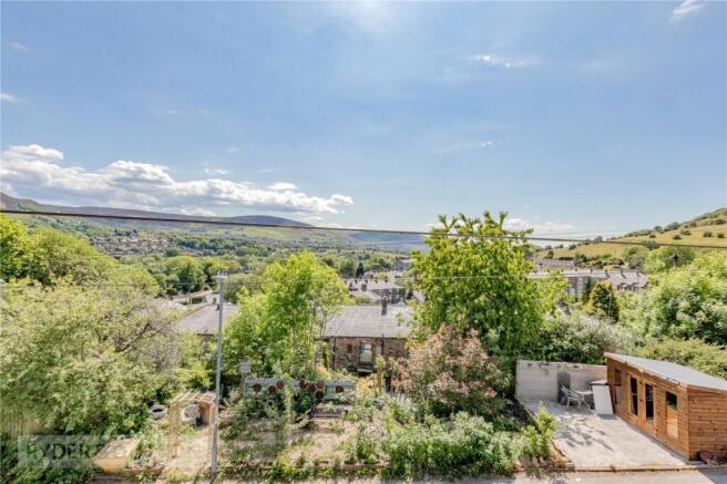 Front Aspect (Bed 1)