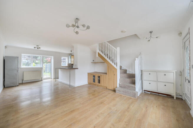 1343849-9-68ae25a...