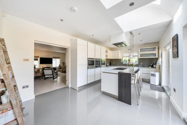 1320482-15-686d3f...