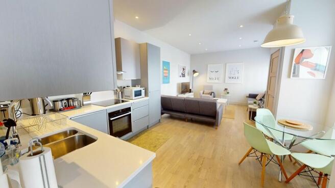Coach-House-04242...