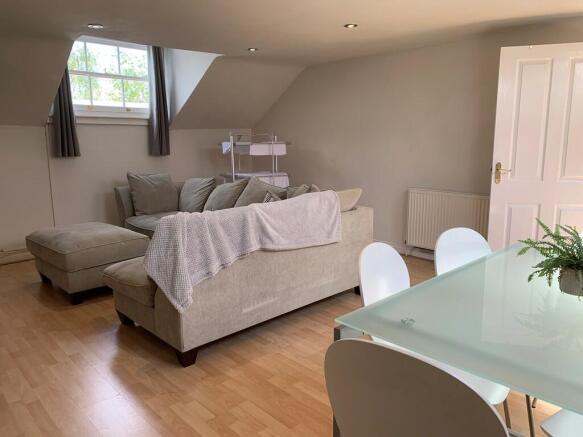 L room 1