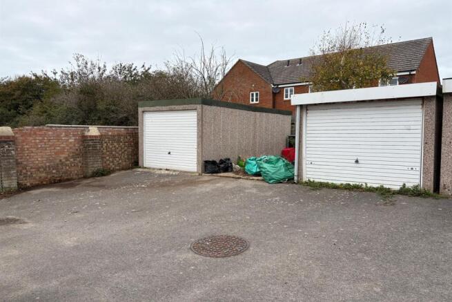 Detached Garage