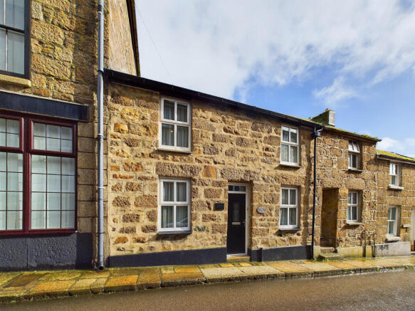 3 Bedroom Mid Terrace Cottage for Sale