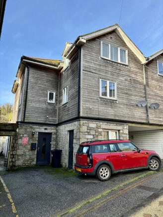 3/4 Bedroom Semi-Detached House for Sale
