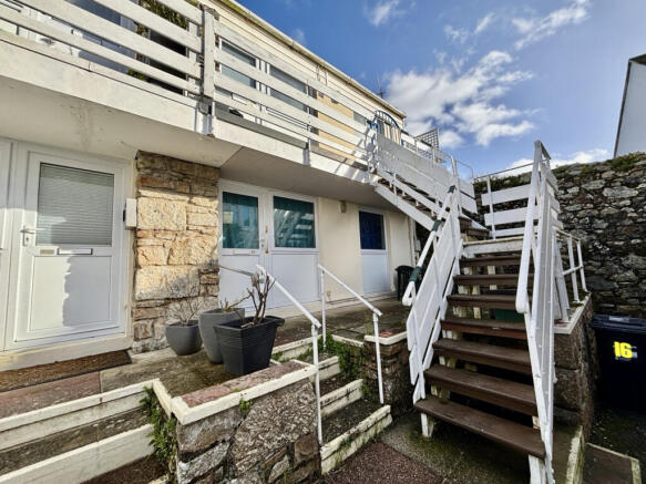 1 Bedroom Apartment for Sale