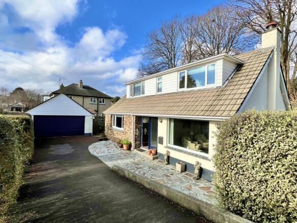 4 Bedroom Detached House for Sale