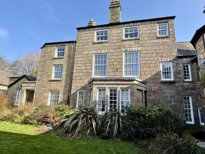 The Penthouse, Kenegie Manor, Gulval, TR20 8YN