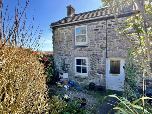2 Bedroom Cottage for Sale