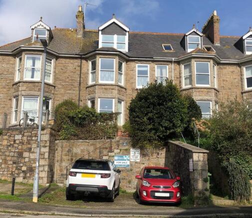 4 Bedroom Town House For Sale