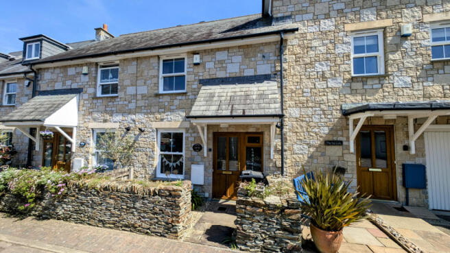 2 Bedroom Mid Terraced House for Sale