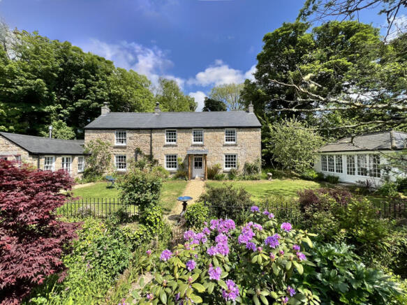 4 Bedroom Detached Farmhouse for Sale