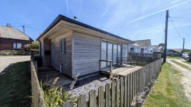 2 Bedroom Bungalow for Sale