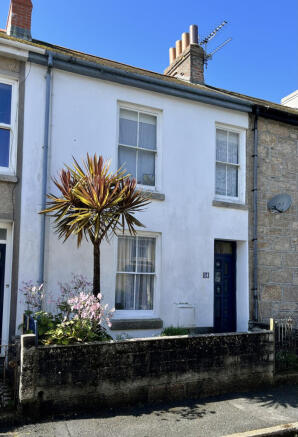 2 Bedroom Mid Terraced House for Sale