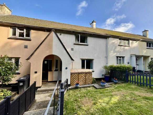 3 Bedroom End Terraced House for Sale