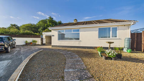 4 Hill Close, Heamoor, TR18 3JX