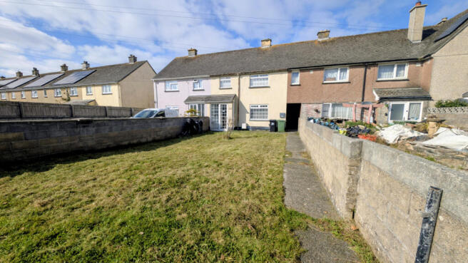 3 Bedroom Mid Terraced House for Sale